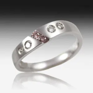 18kt Pink and White Diamond shaped band