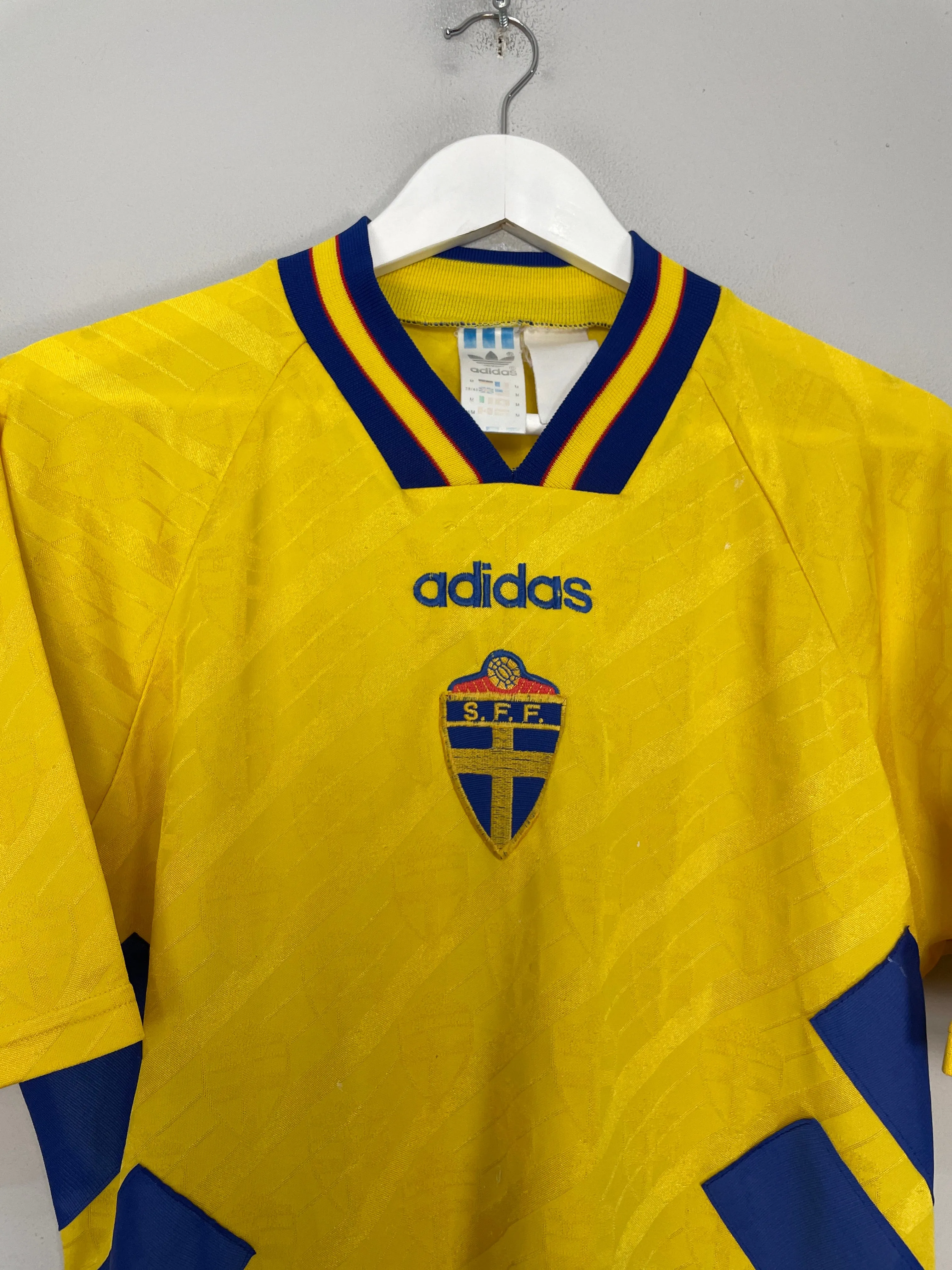 1994/96 SWEDEN HOME SHIRT (M) ADIDAS