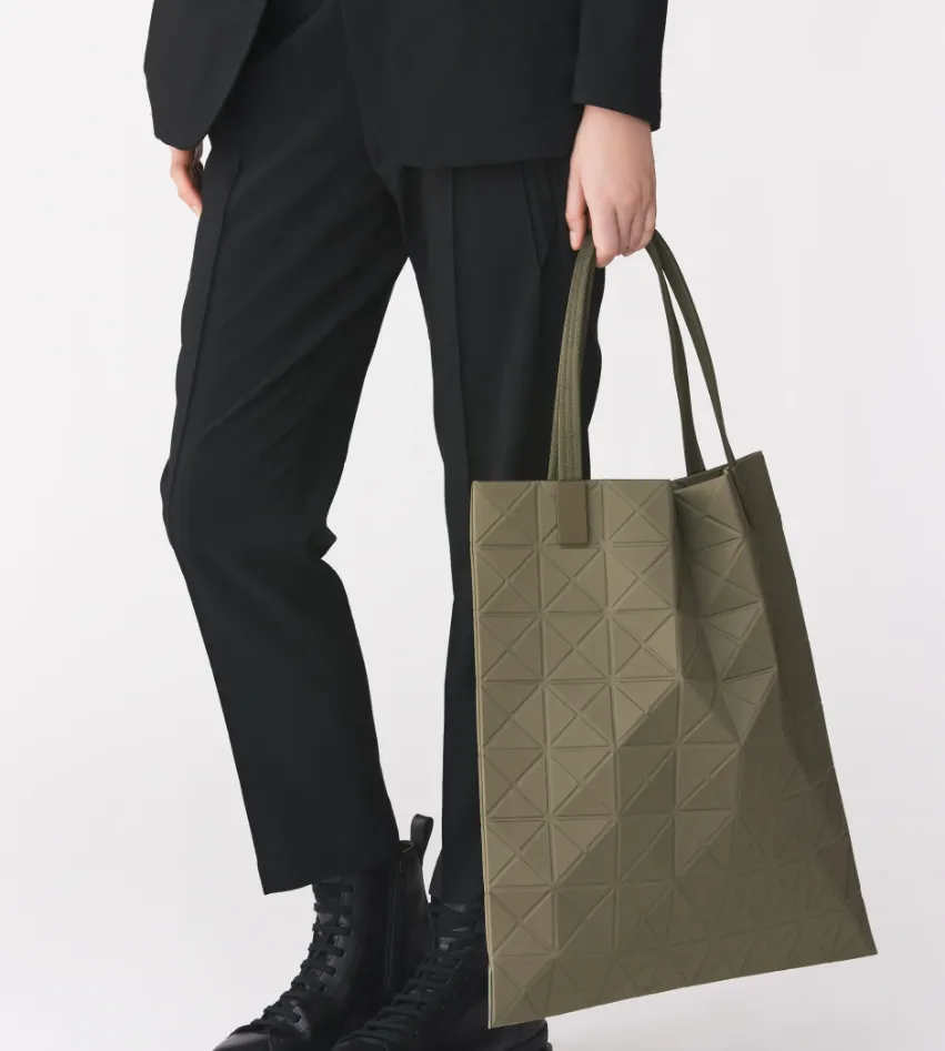 BAO BAO ISSEY MIYAKE TRACK LARGE TOTE BAG 8x8 Checkered pattern