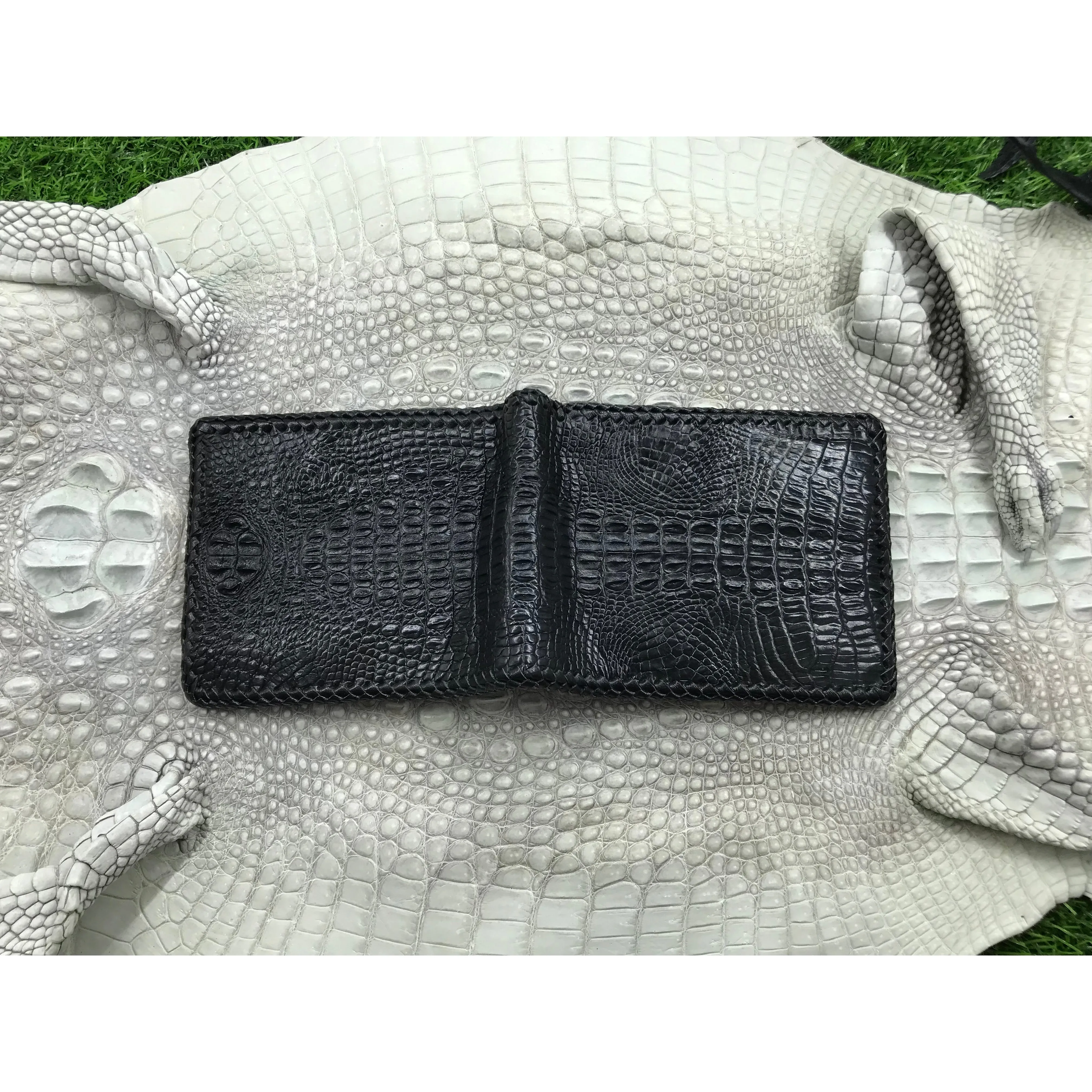 Black Alligator Skin Bifold Wallet For Men | Handmade Crocodile Leather Wallet RFID Blocking | VL4550