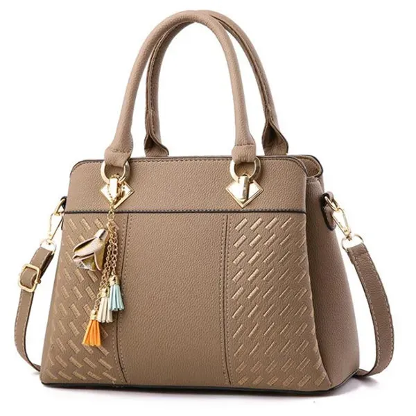 Chic Tassel Charm Crossbody Handbag