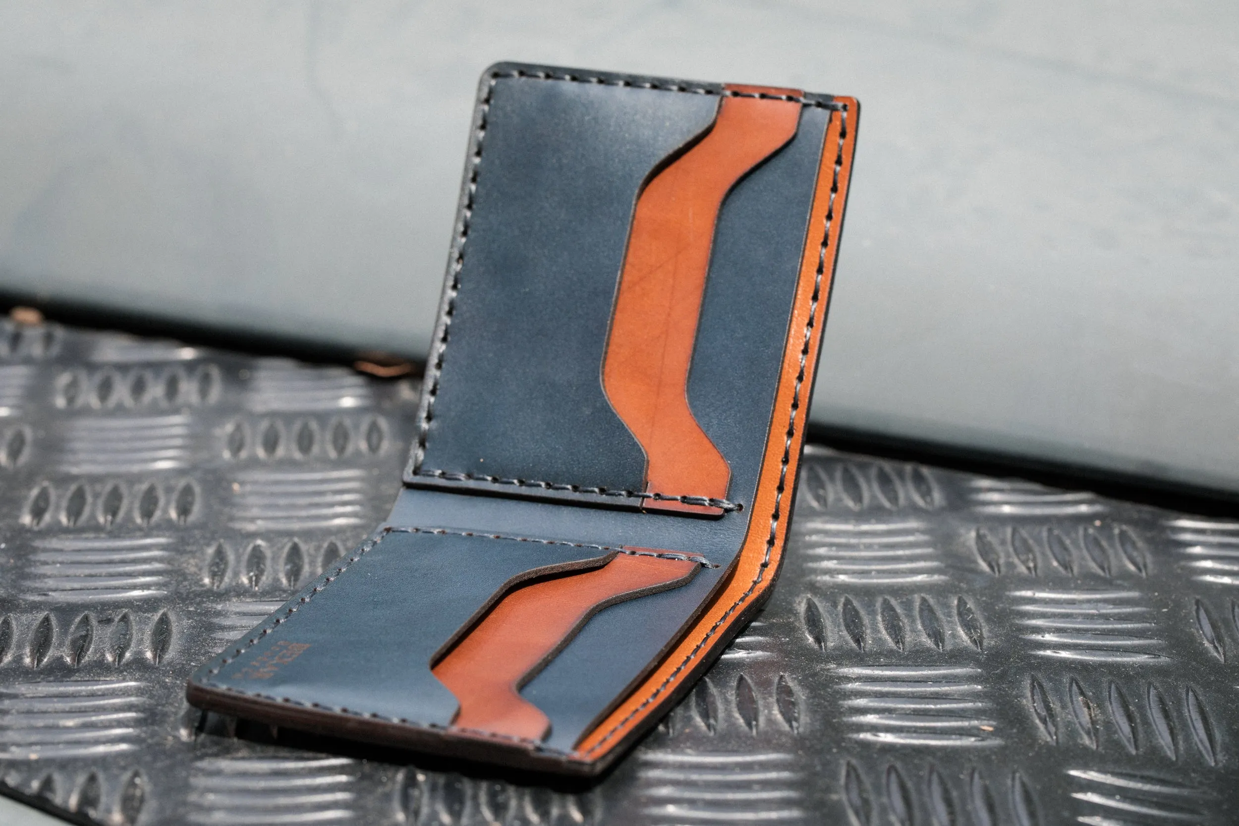 Classic 4 Bifold // Driftwood