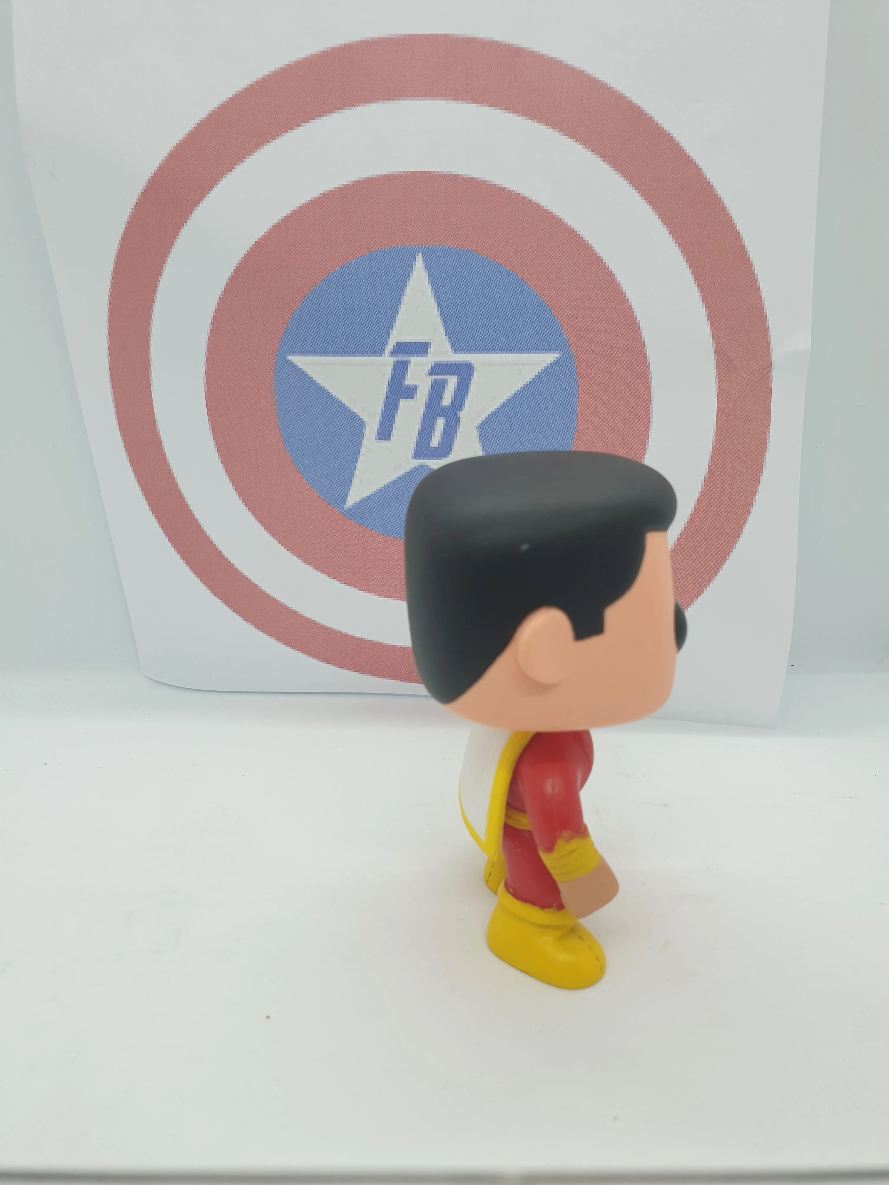 DC - Shazam Out of Box Pop! Vinyl