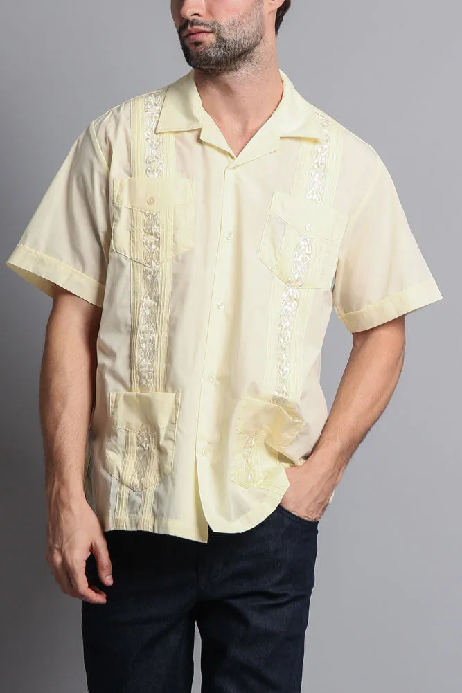 Men's Short Sleeve Cuban Style Guayabera Shirt (Contrast Light Yellow)