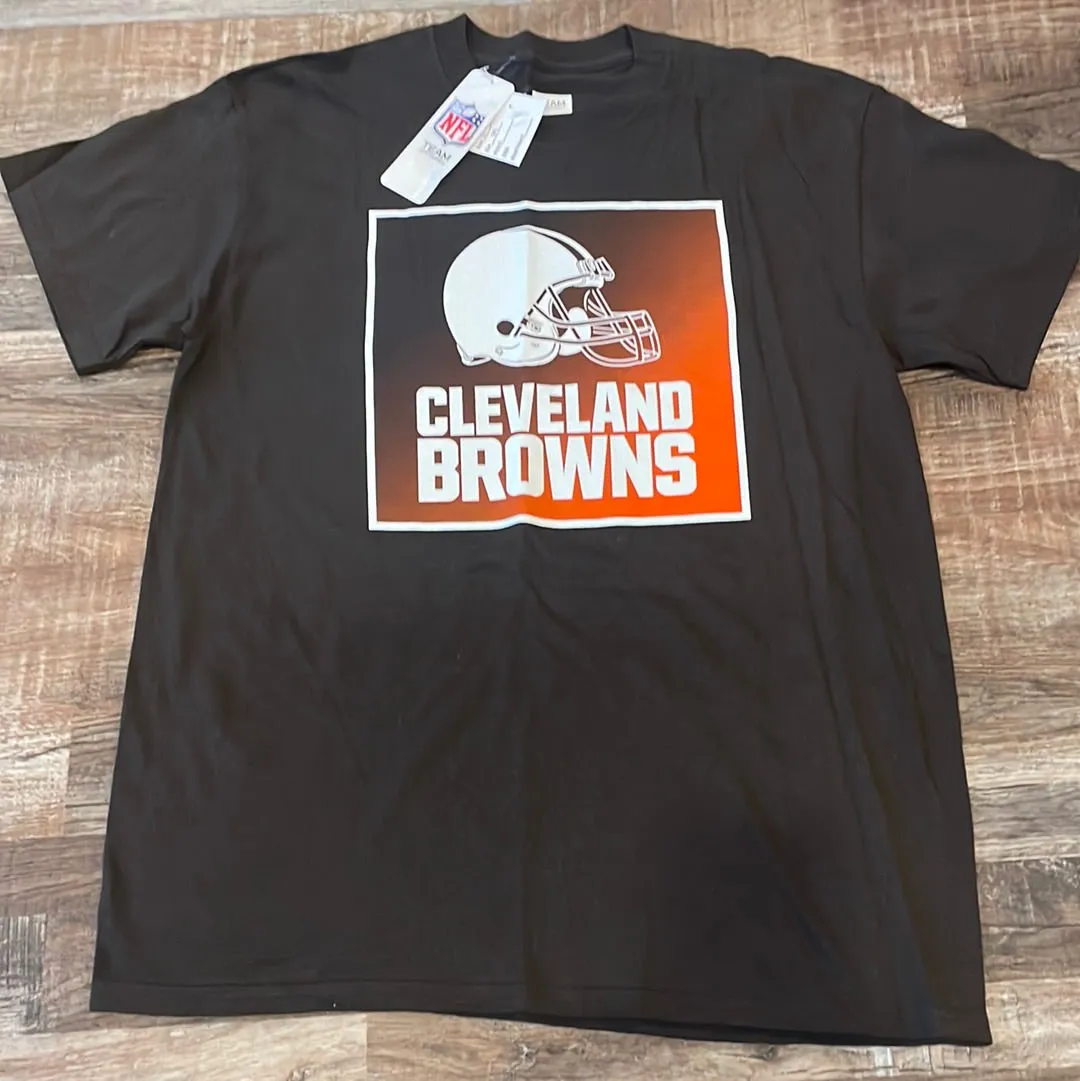 NFL Cleveland Browns NWT Brown Short Sleeve Shirt Adult Medium