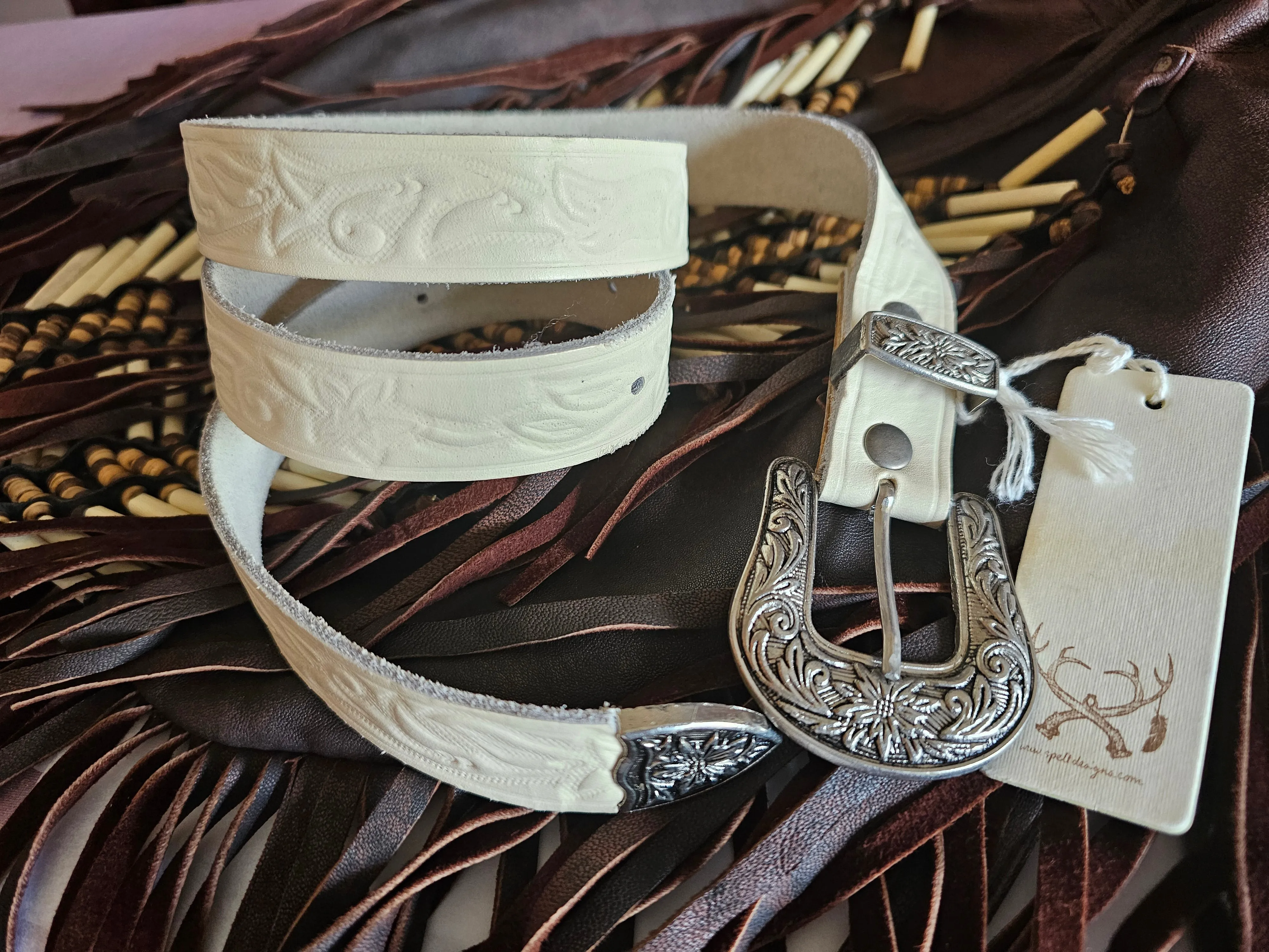 RARE VINTAGE SPELL CACTUS ROSE BELT IN WHITE LEATHER NEW WITH TAGS!