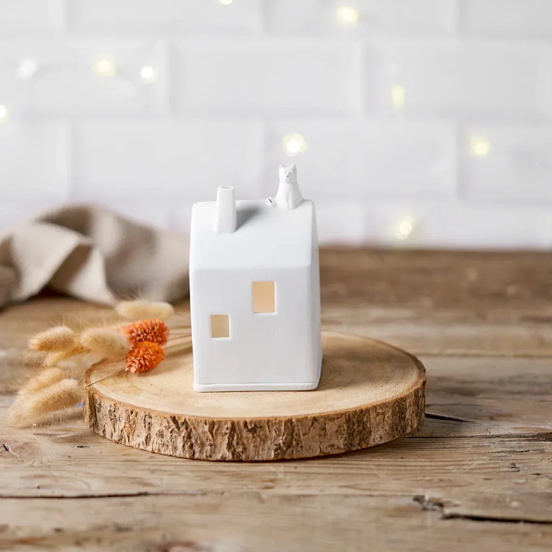 Village Mini Light House with Cat