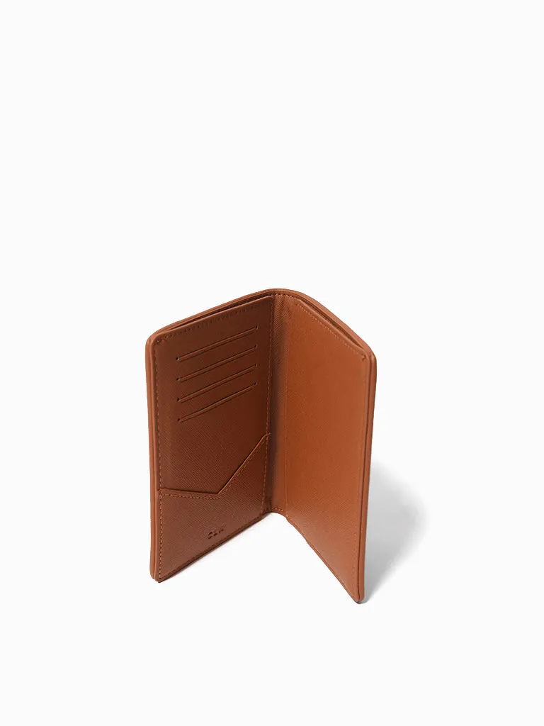 Zeya Passport Holder